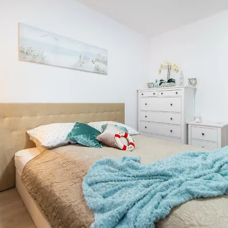 Happy Time - Apartment